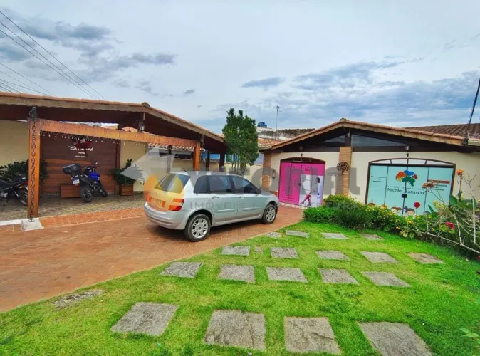 Casa com 2 dormitórios para alugar, 70 m² por R$ 3.200,00/mês - Centro - Caraguatatuba/SP