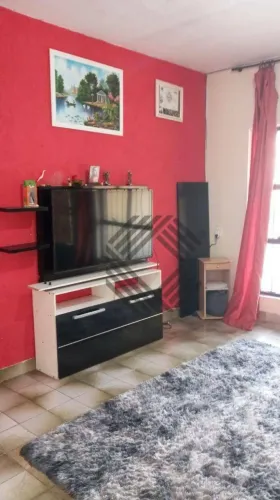 Sobrado para venda com 3 quartos e 2 banheiros de esquina na Zona Oeste de Sorocaba
