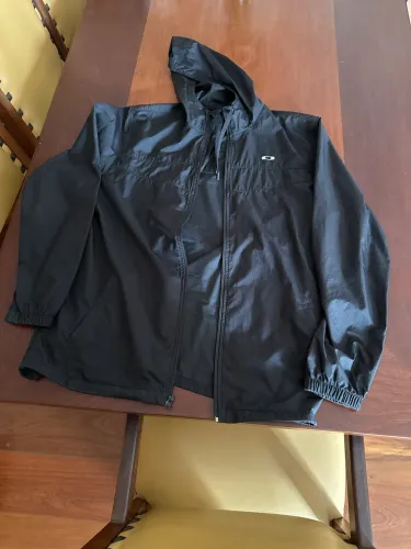 Corta Vento XL Oakley