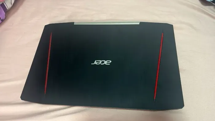 Acer nitro Vx5