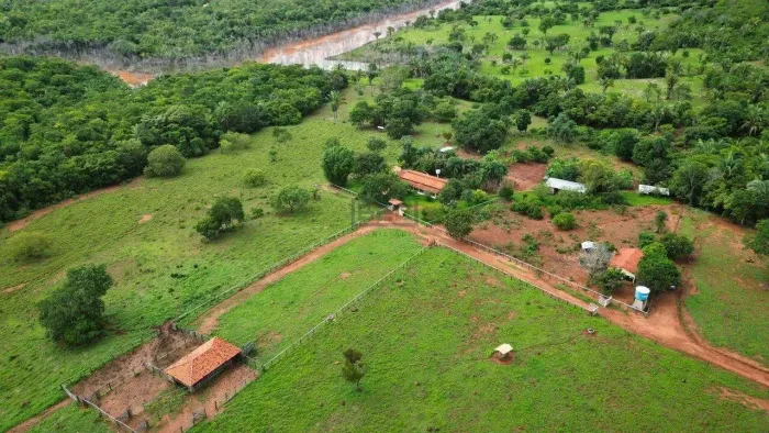 Fazenda Niquelândia - GO | 20,37 alqueires, com 1000 m na beira do lago de Serra da Mesa
