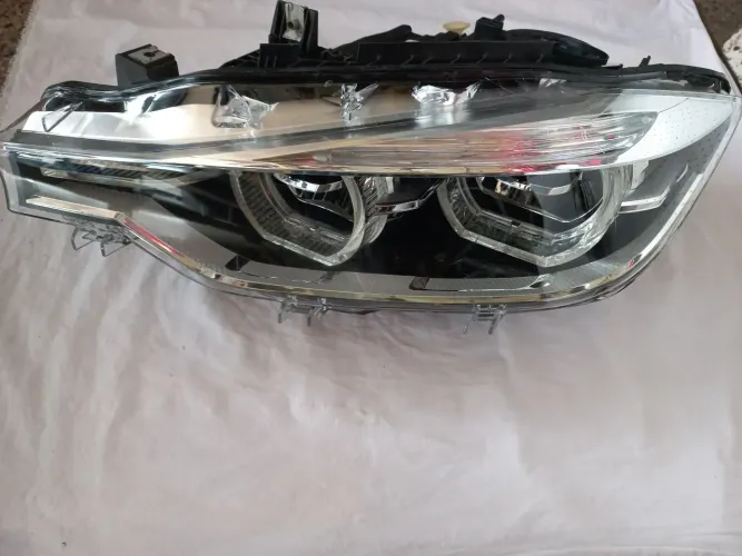 Farol 320i 2016/2019 cromado