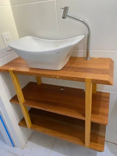 Bancada de banheiro madeira maciça