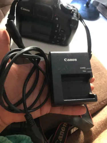 Máquina Canon EOS Rebel T6