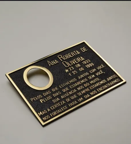 Placas póstuma