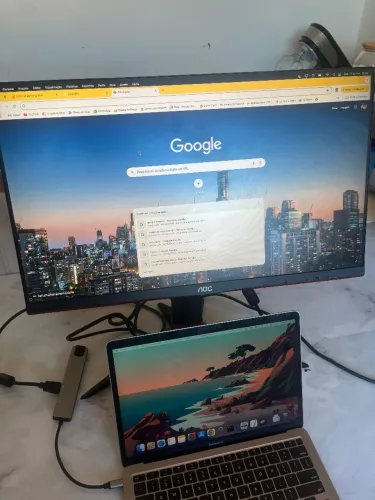 Monitor Gamer AOC 24G2U, 24 Polegadas e 144hz 1ms