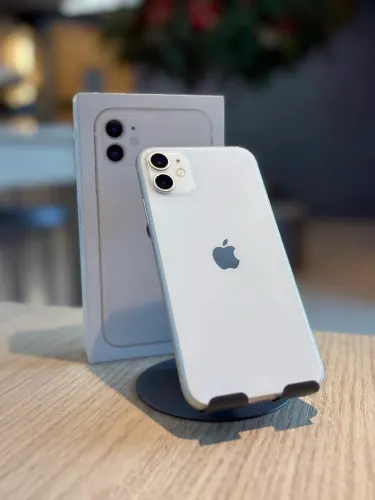 iPhone 11 128GB Branco - Seminovo