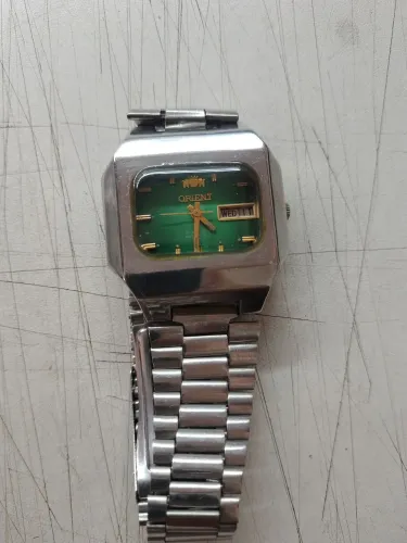 Relógio Orient automático modelo TV