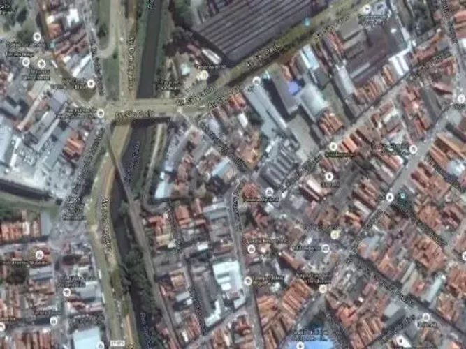 Área Comercial de 1.400m² na Vila Hortência, Sorocaba-SP!