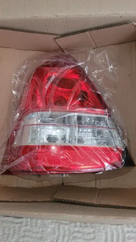 Lanterna traseira etios sedan nova original esquerda