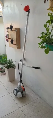 Vende-se Roçadeira Stihl FS 351