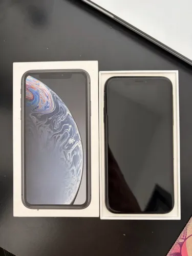 iPhone XR 64GB Preto - Tela Intacta - Bateria 79%