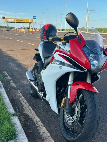 ? CBR 600F 2012 - IMPECÁVEL! ?