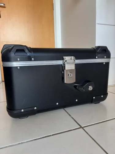 Baú Traseiro Top Case Scam Ushuaia Aluminio Preto 59 Litros