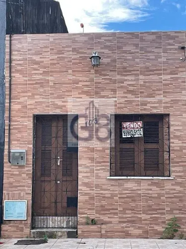 Casa plana na Dona Leoplodina próxima a Av Monsenhor Tabosa