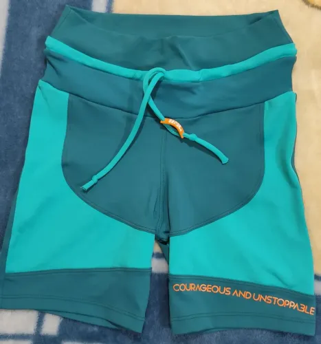 Shorts Donna Carioca tamanho P com cordão