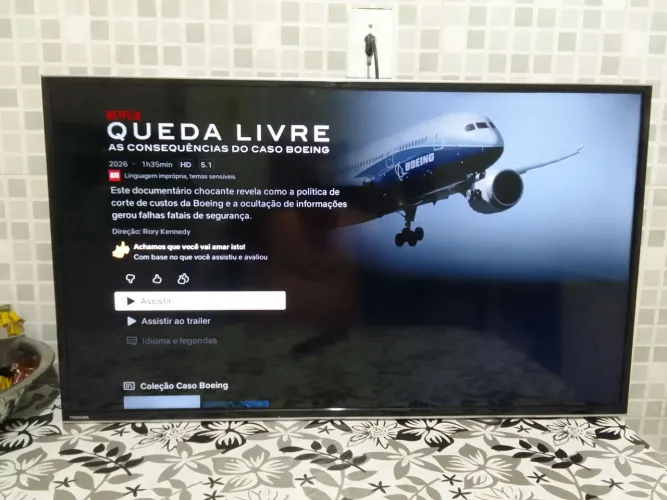 Tv 40polegadas completa smart com remoto thoshiba tudo ok no zap tenho video