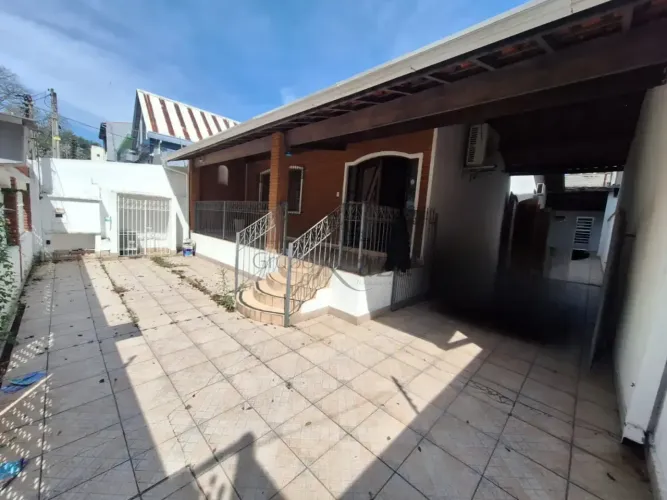 Casa Térrea - Residencial - Jardim Satélite - 3 Dormitórios - 170m².