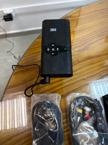 Projetor de vídeo de bolso 3M MPro120