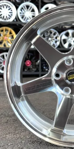 Rodas aro 18 Furação 5x114