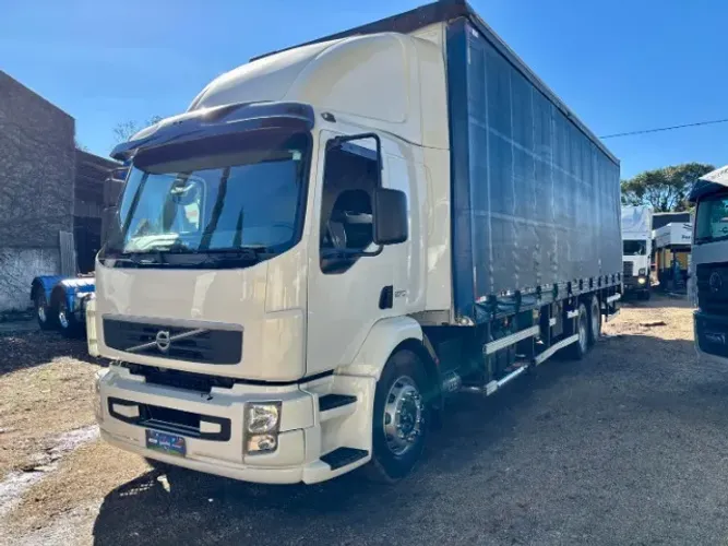 VOLVO VM 270 6X2 SIDER - ANO 2013