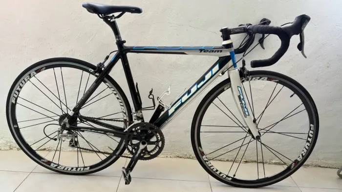 Bicicleta de ciclismo - FUJI