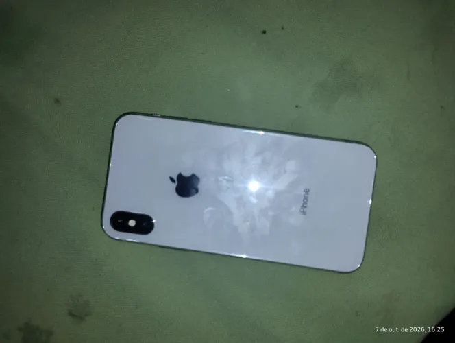 Smartphone Apple iPhone xs 2018 com tela solta e com bateria trocada com cem por cento