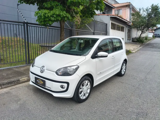 Volkswagen Up! High I Motion 1.0 T. Flex 12V 5P 2015