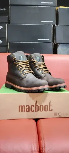 Bota cano alto Macboot usada