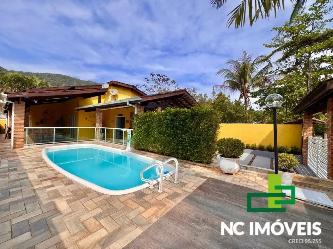 CASA A VENDA NO CONDOMINIO MAR VERDE - Praia da Mococa - Caraguatatuba