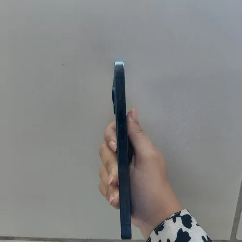 iphone 15 pro - 128GB - Bom estado 
