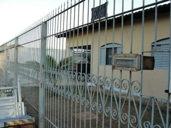 Casa 3 quartos em lote de 527m² na Vila Rezende, Centro de Goiânia