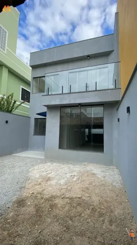 Terra Firme - ALUGA-SE EXCELENTE CASA EM RIO DAS OSTRAS!!