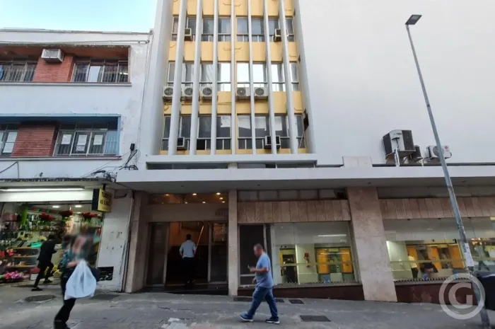 Alugue uma sala comercial estrategicamente localizada no Centro de Florianópolis