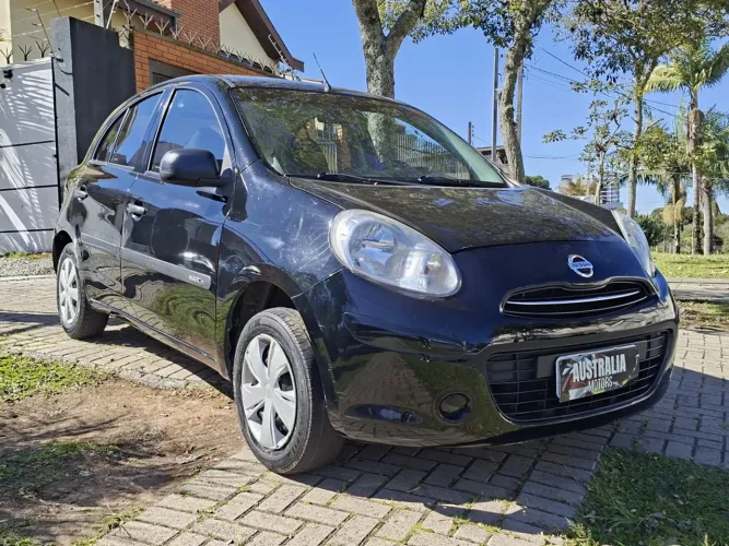 Nissan March 1.0 12V Flex 5P 2014