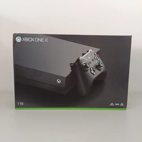 Vendo Xbox One X de 1 TB Semi novo, aceitamos o seu usado na troca