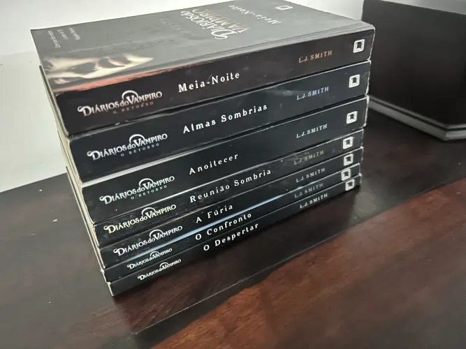 Coleção da Saga Diários do Vampiro, L. J. Smith