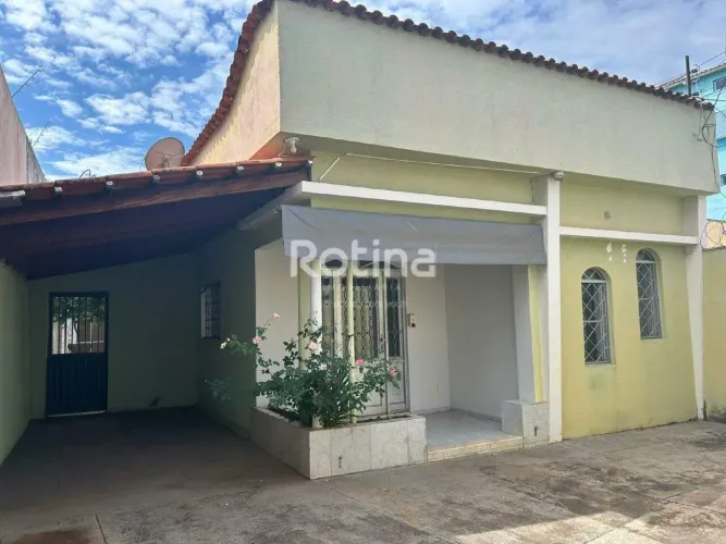Casa à venda, 3 quartos, Centro - Uberlândia/MG - Rotina Imobiliária