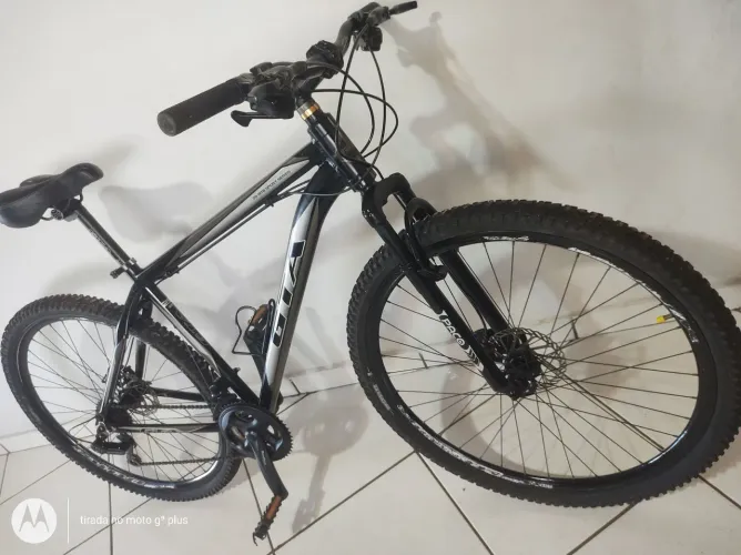 Vendo bicicleta GTA aro 29 freios hidráulicos