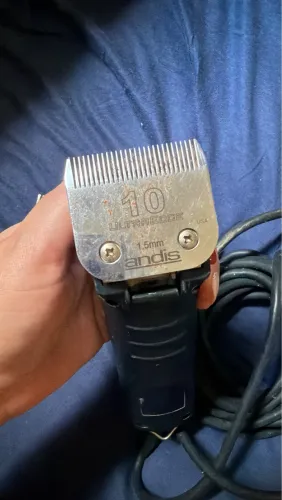 Máquina de tosa andis