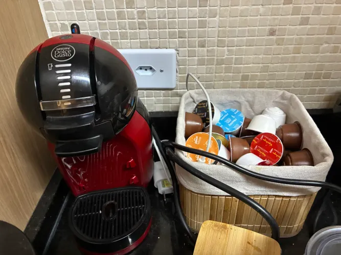 Máquina dolce gusto + 50 cápsulas