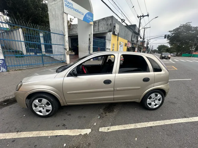 Chevrolet Corsa Hat. Maxx 1.4 8V Econoflex 5P 2012