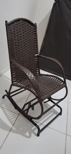 Vende Cadeira de Balanço