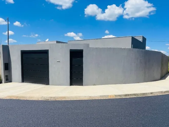 Vendo Casa Nova - Aceita financiamento MCMV