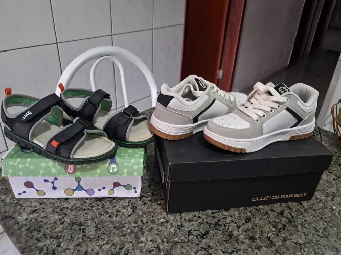 Tenis e sandália infantis
