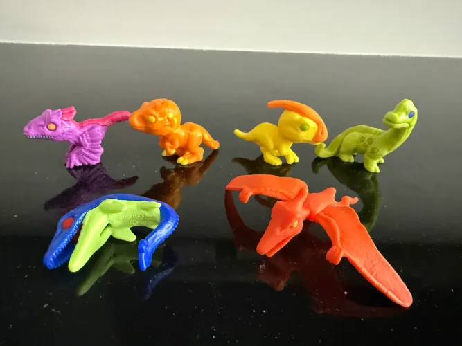 Kinder Joy Jurassic Park - Troca ou Venda - *descrição*