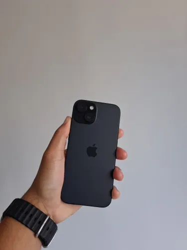 iPhone 15 256GB