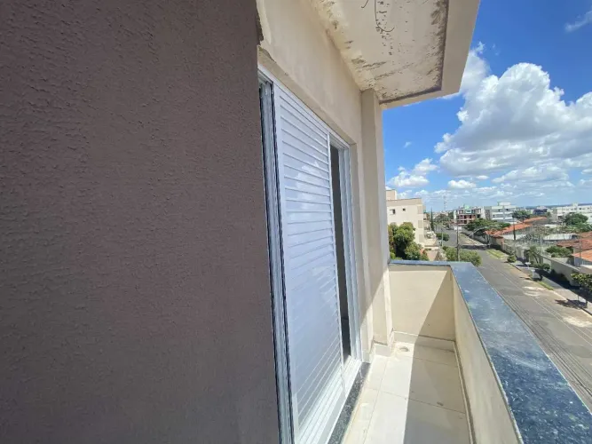 Apartamento em Rua Francisco Antônio de Oliveira - Santa Mônica - Uberlândia/MG