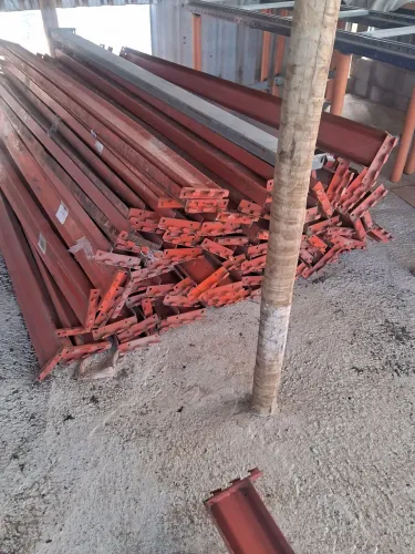 Longarinas para porta pallets