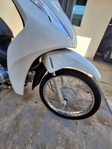 Honda bis 110i muito nova